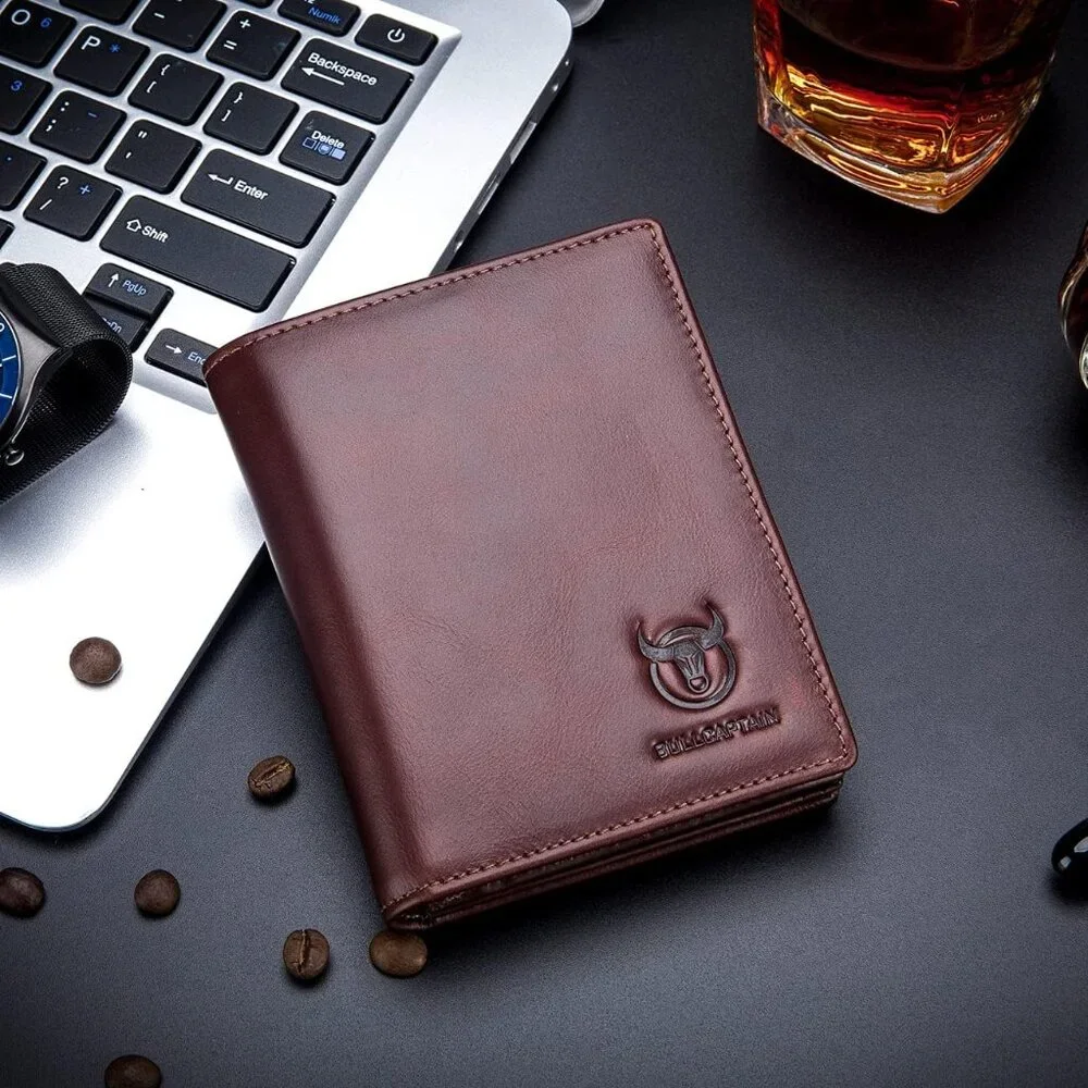 Large Capacity Genuine Leather Bifold Wallet/Credit Card Holder for Men